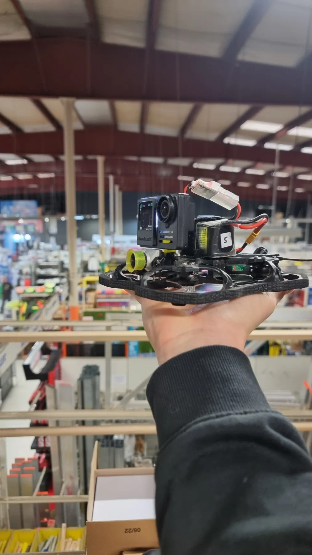 Coulisses drone fpv FLYMPROD, photo 1