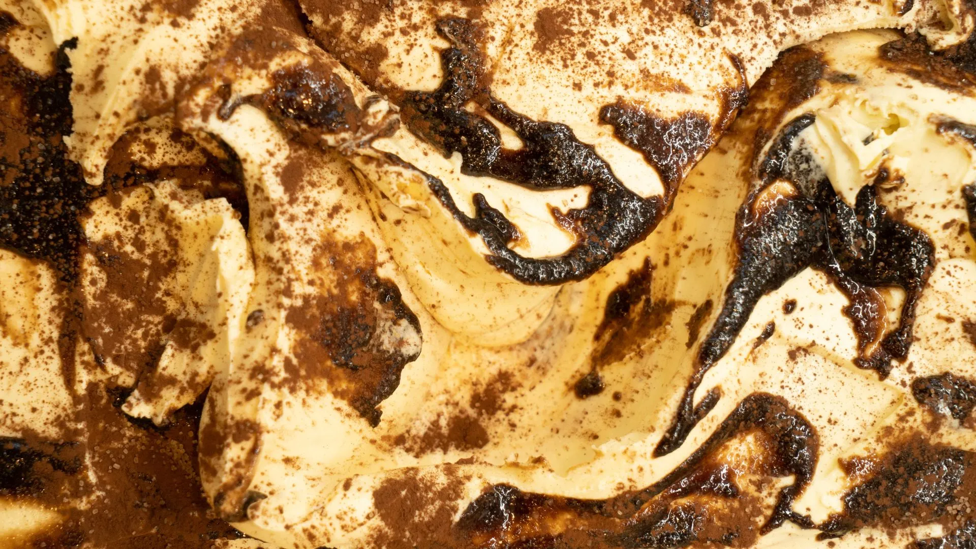 Gros plan sur une pâte de fromage persillée