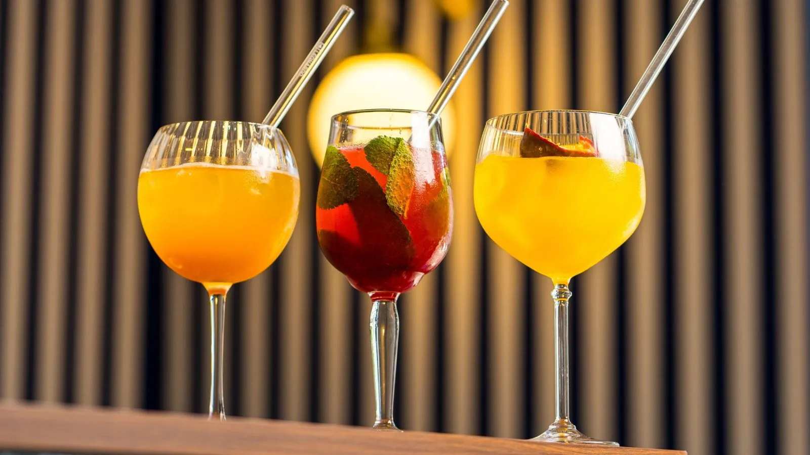 Cocktails et spritz colorés